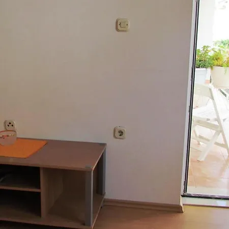 Urban Jadre Apartment Makarska