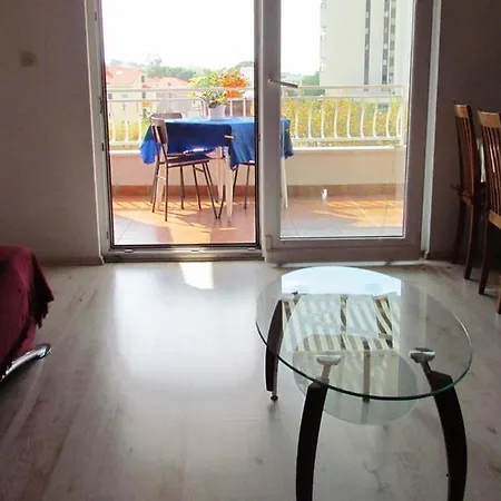 Apartment Urban Jadre