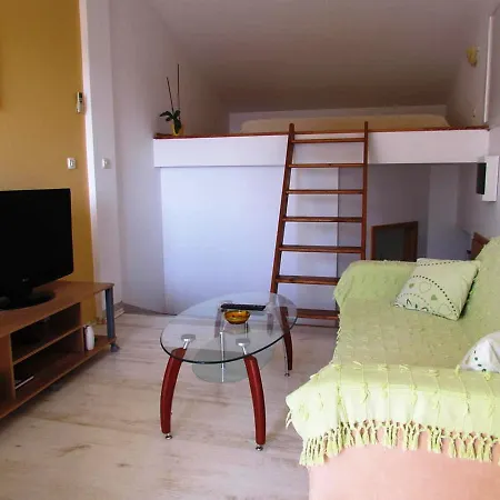 Urban Jadre Apartment